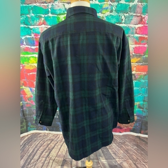 Pendleton Authentic Blackwatch Tartan Shirt Size XL Plaid 100% Wool SMALL HOLE - Picture 9 of 13